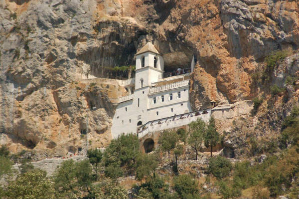 manastir ostrog crna gora mapa Manastir Ostrog | Manastiri u Srbiji manastir ostrog crna gora mapa